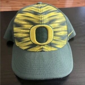 Nike Unisex Oregon Ducks Football Snapback yellow green baseball cap